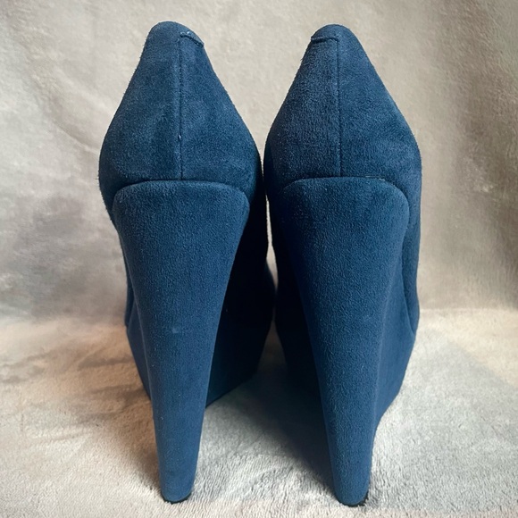 BAKERS Mona2 Blue Suede Platform Wedges - Picture 4 of 8